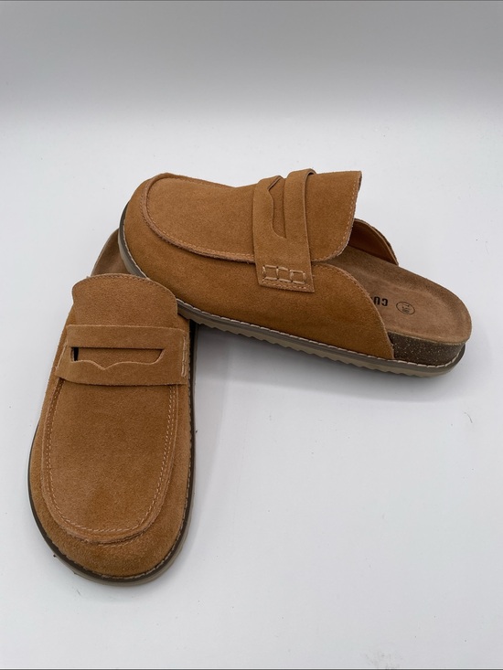 Cushionaire Shoes - Cushionaire Women’s 7.5 Tan Suede Leather Slip-On Clog Loafer Mule NEW